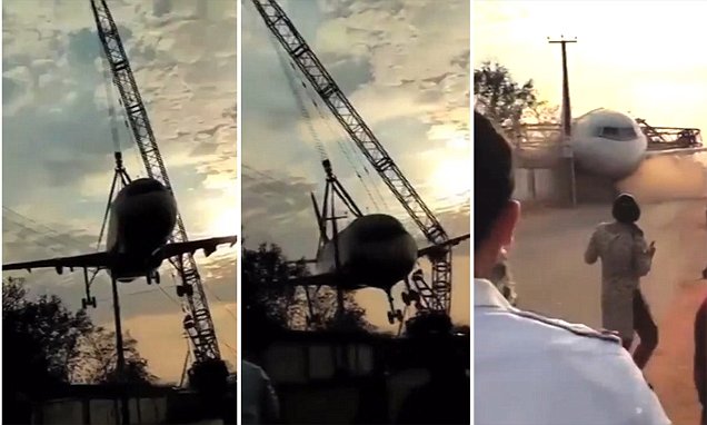 Pesawat Air India Jatuh Terhempas setelah Tiang Derek Patah